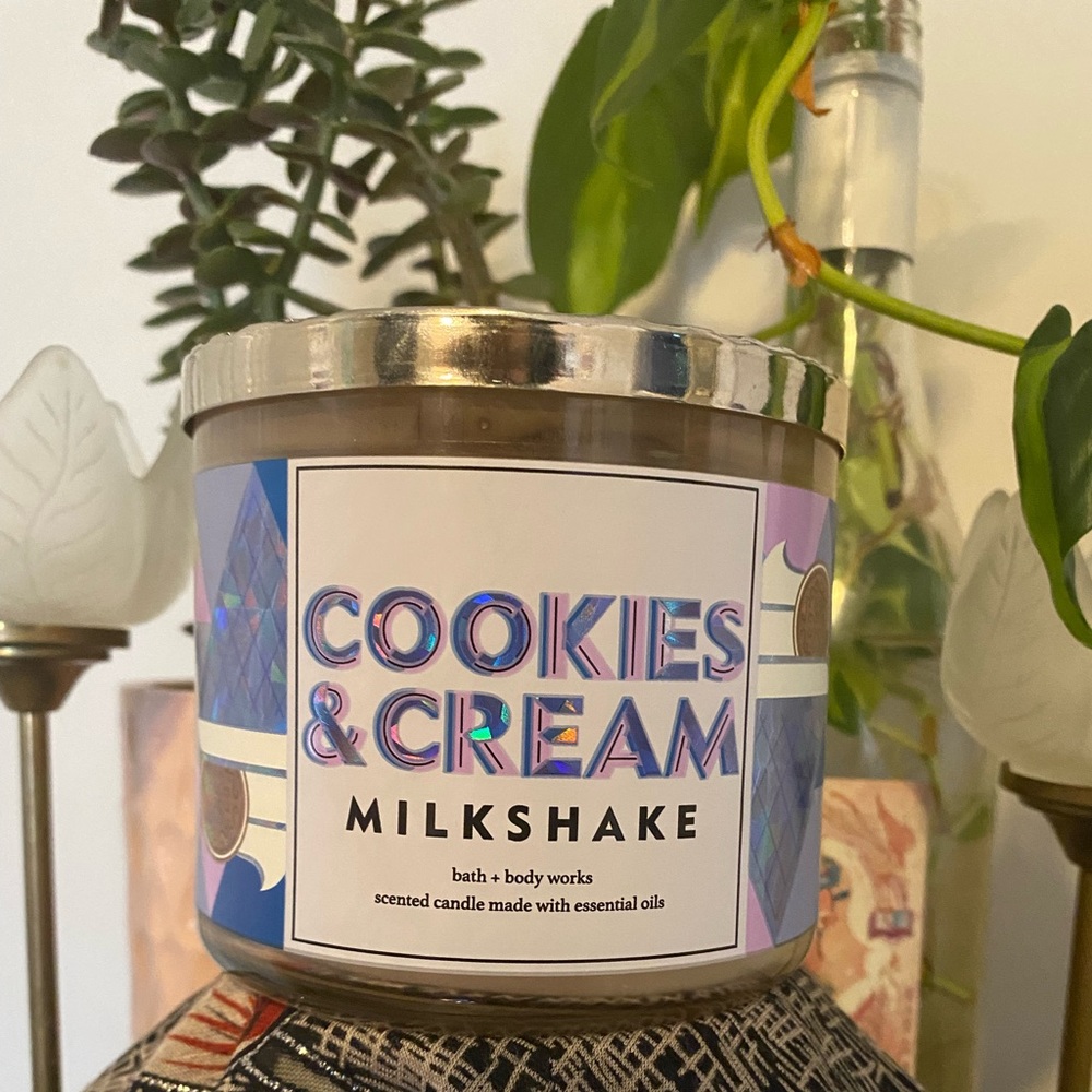 New Cookies & Cream Milkshake B&BW 3 Wick Candle